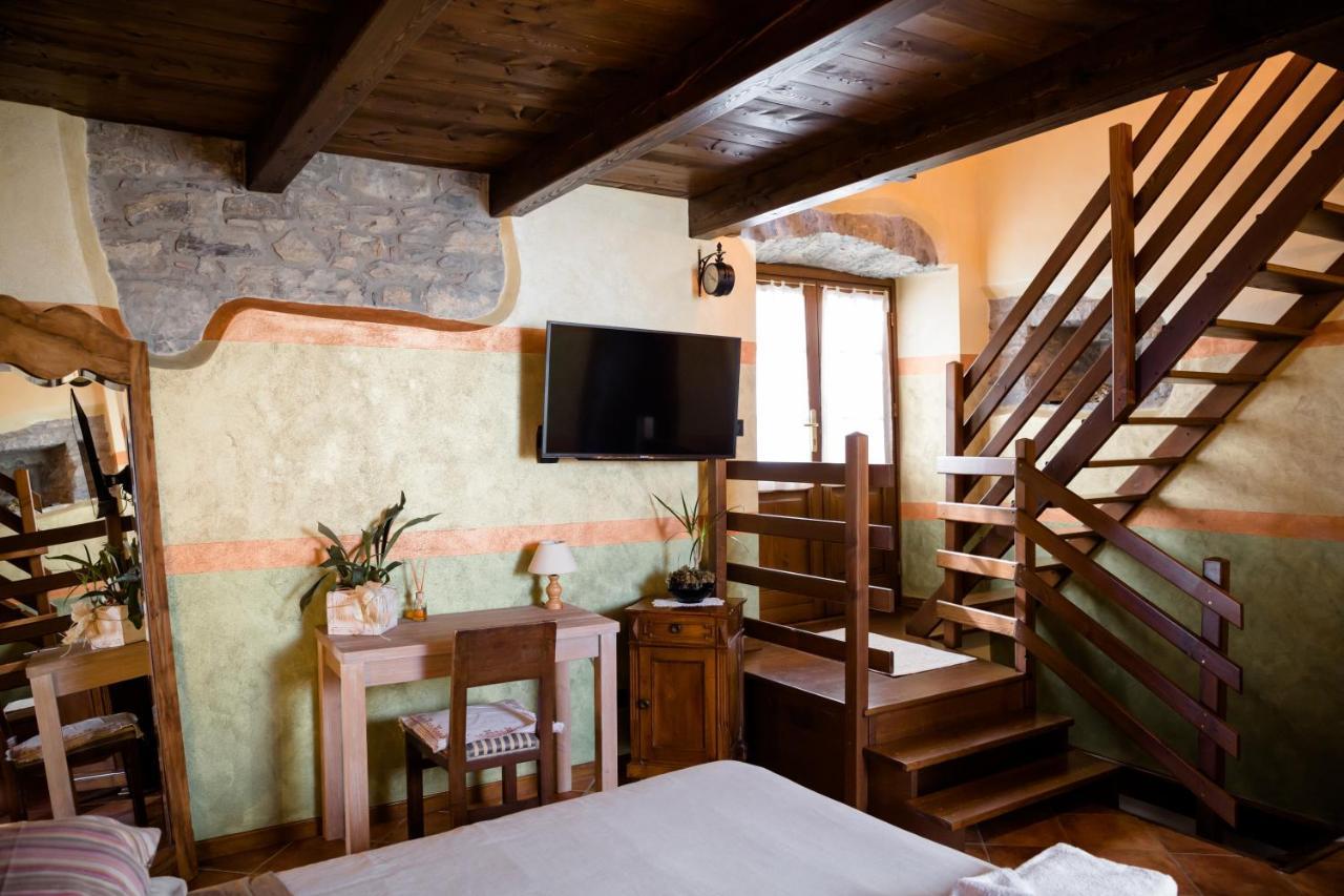 Bed and Breakfast Ca' Baetti L'Antico Borgo Roncola Exterior foto